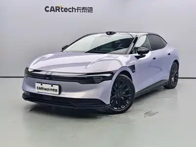 ZEEKR 007 2025