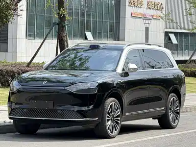 AITO Wenjie M9 2023