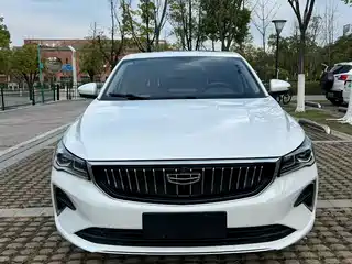 Geely Emgrand 2021