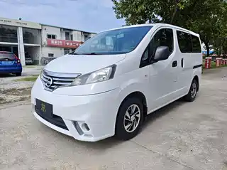 Nissan NV200 2016