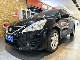 Nissan Tiida 2012