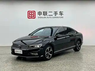 Volkswagen Magotan 2025