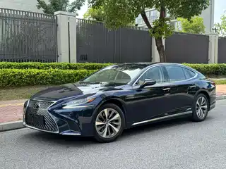 Lexus LS 2020
