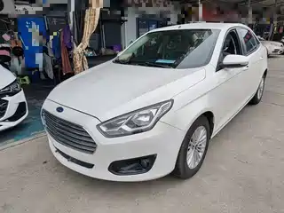 Ford Escort 2014