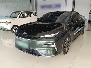 Geely Galaxy Xingyao 8 2025