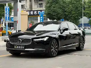Volvo S90 2023