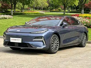 Geely Galaxy Xingyao 8 2025