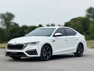 Škoda Octavia 2023