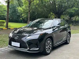 Lexus RX 2021