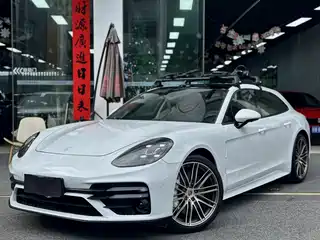 Porsche Panamera 2021