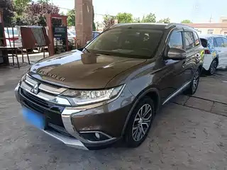 Mitsubishi Outlander 2017