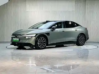 ZEEKR 007 2024