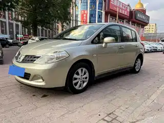 Nissan Tiida 2010