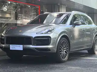Porsche Cayenne 2021