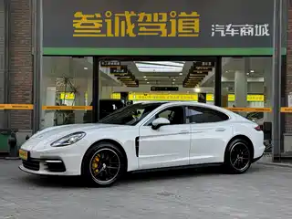 Porsche Panamera 2016