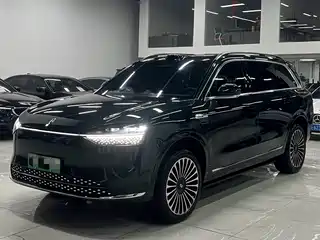 AITO Wenjie M9 2025