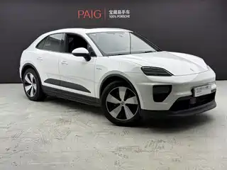 Porsche Macan EV 2024