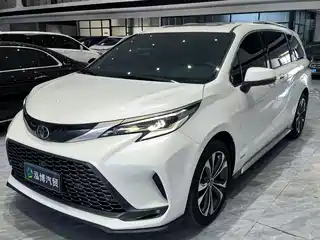 Toyota Granvia 2024