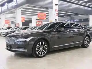 Volvo S90 2023