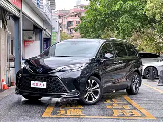 Toyota Granvia 2022