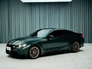 BMW BMW M4 2025