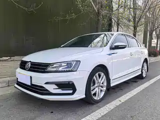 Volkswagen Sagitar 2017