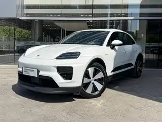 Porsche Macan EV 2024