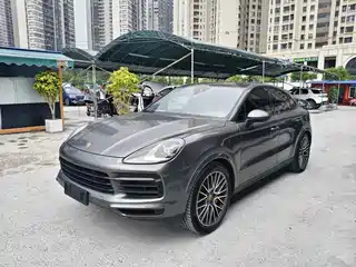 Porsche Cayenne 2022