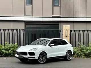 Porsche Cayenne 2022
