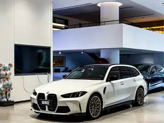 BMW BMW M3 2025