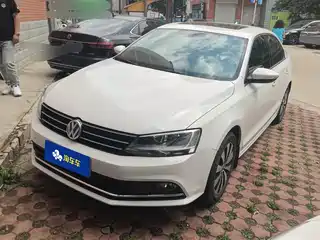 Volkswagen Sagitar 2017