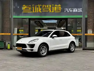 Porsche Macan 2016