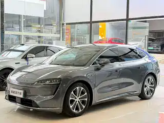 Zhijie Luxeed R7 2024