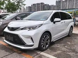 Toyota Granvia 2024