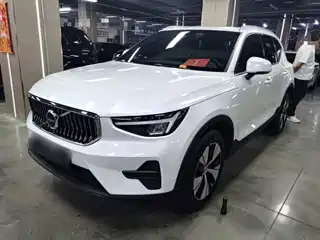 Volvo XC40 2024