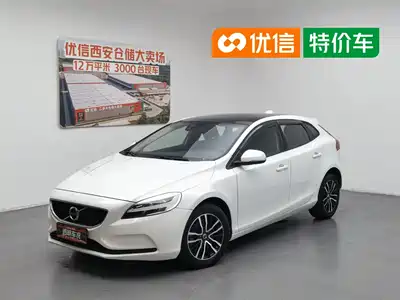 Volvo V40 2018
