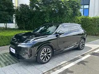 Lynk & Co 08 EM-P 2024