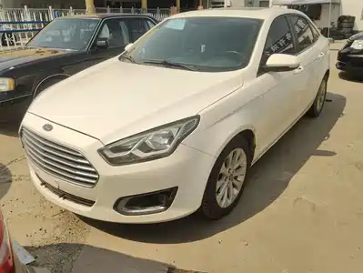 Ford Escort 2014