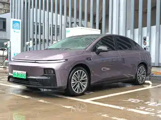 Leapmotor B01 2025