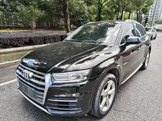 Audi Q5L 2019