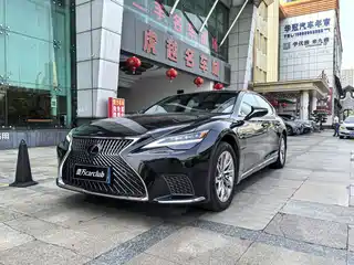 Lexus LS 2021