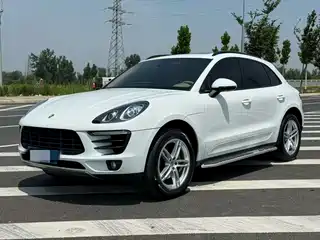 Porsche Macan 2014