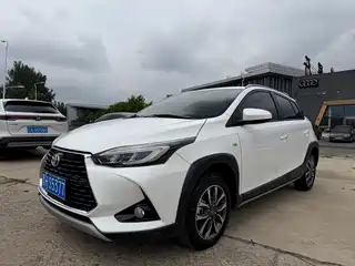 Toyota Yaris L 2022