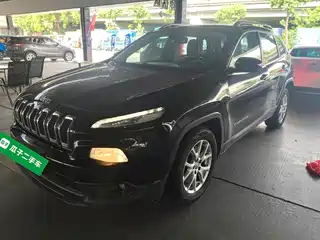 Jeep Cherokee 2016