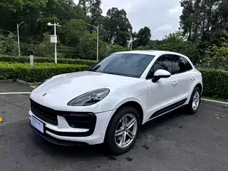 Porsche Macan 2024
