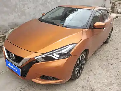 Nissan Bluebird 2015