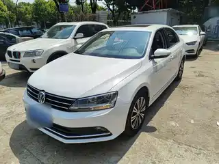 Volkswagen Sagitar 2017