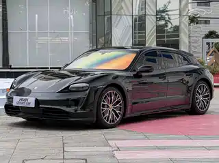 Porsche Taycan 2023