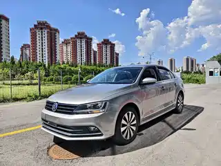 Volkswagen Sagitar 2017