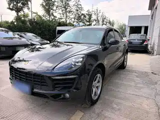 Porsche Macan 2015